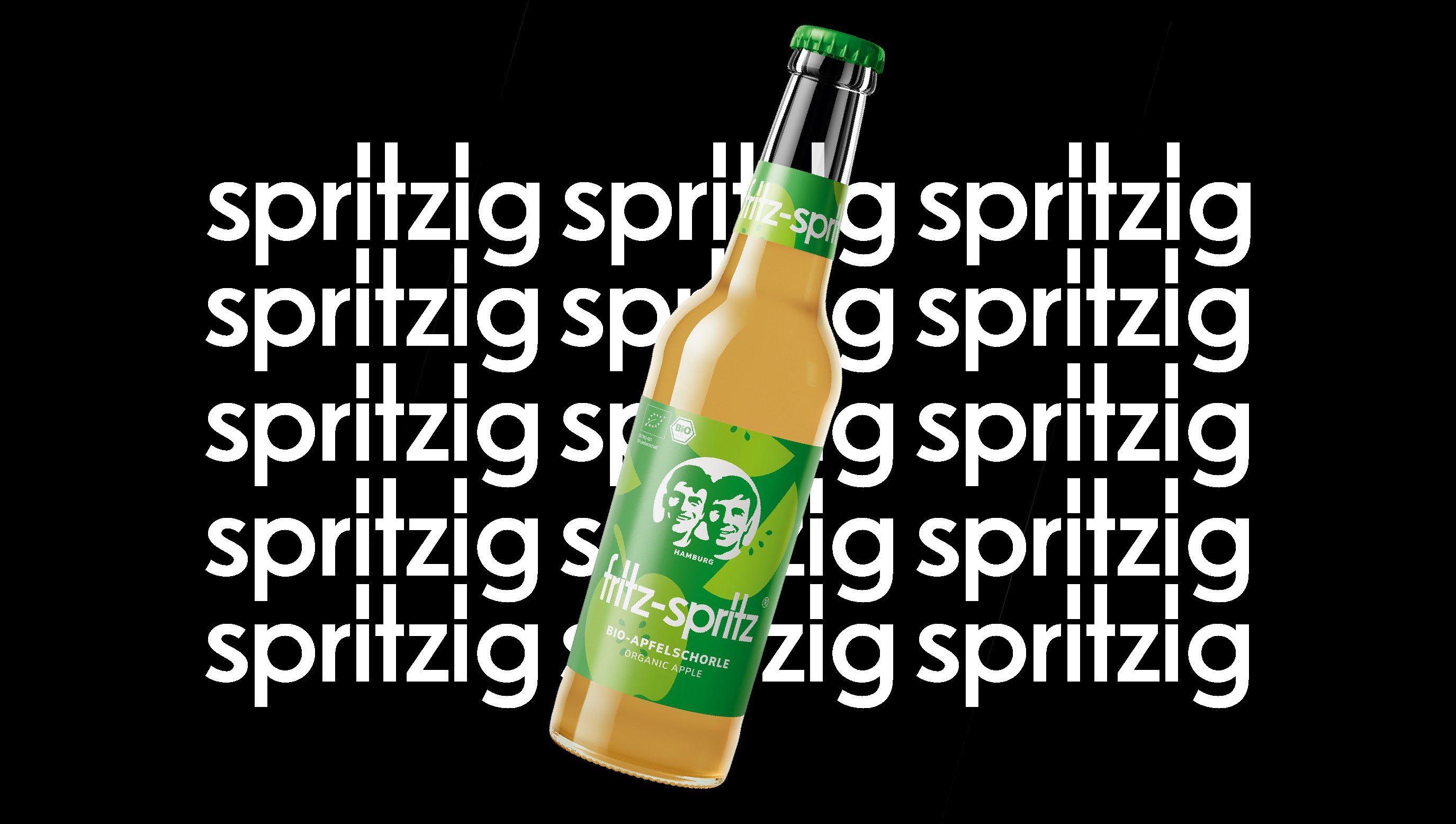 fritz-spritz bio-apfelschorle 0,33l Flasche ist vor einem schwarzen Hintergrund platziert, auf dem das Wort "bio" in weißer Schrift mehrfach wiederholt wird.