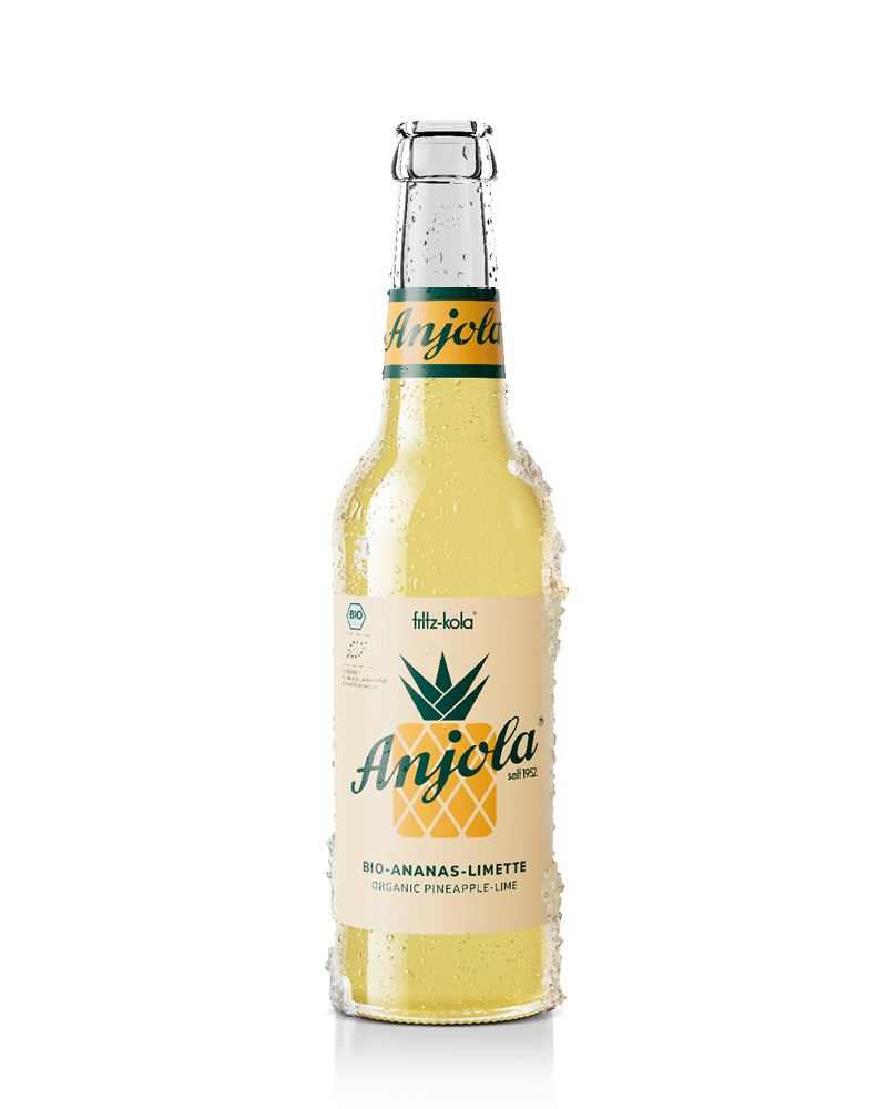anjola mit kondenswasser und eis