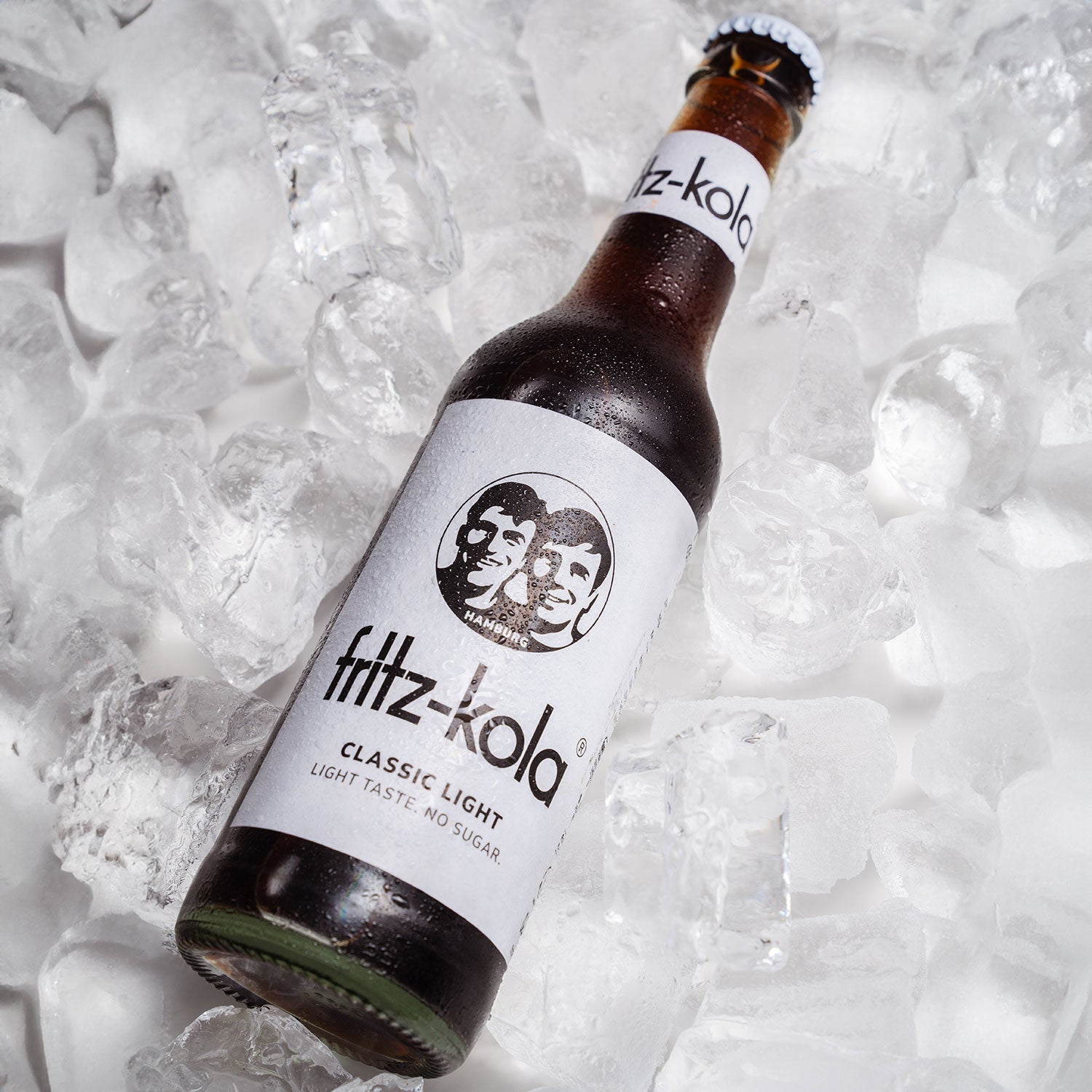 fritz-kola classic-light 0,33l on ice